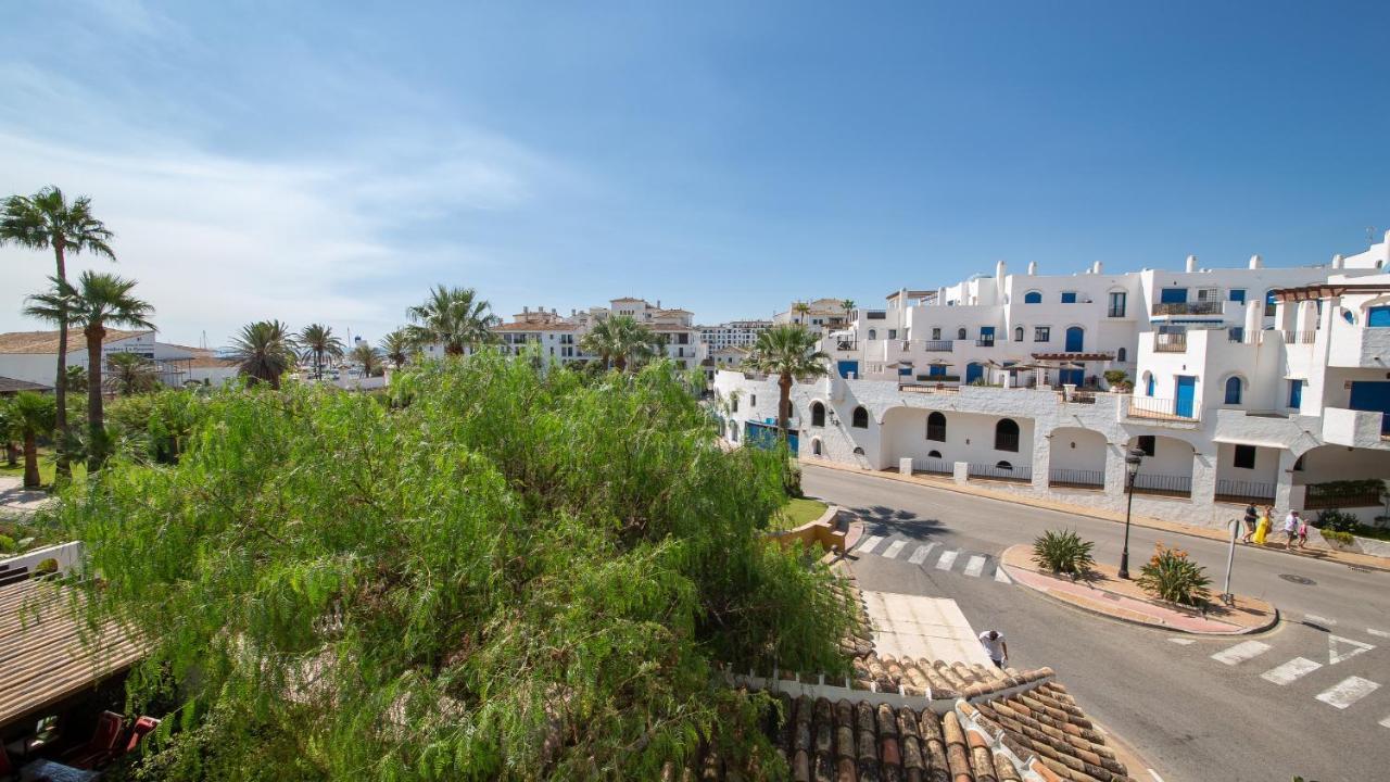 Lovely 2-Bed Apartment In Marina De La Duquesa Castillo de Sabinillas Luaran gambar