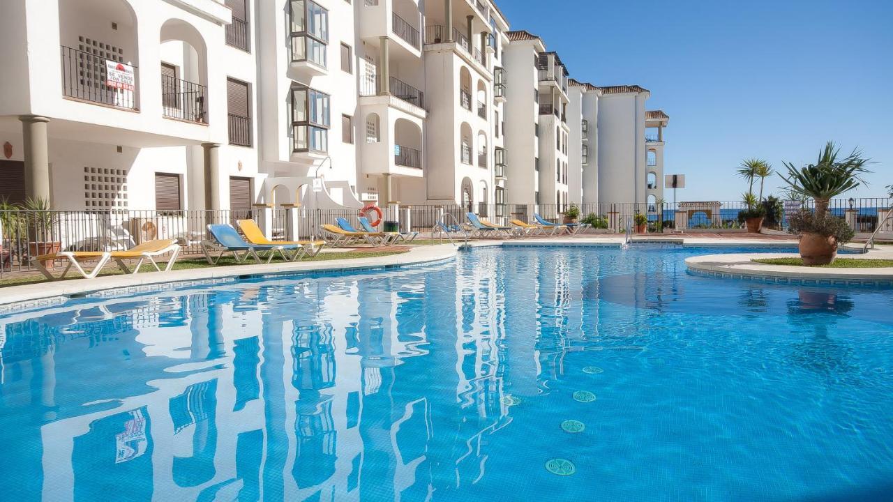 Lovely 2-Bed Apartment In Marina De La Duquesa Castillo de Sabinillas Luaran gambar
