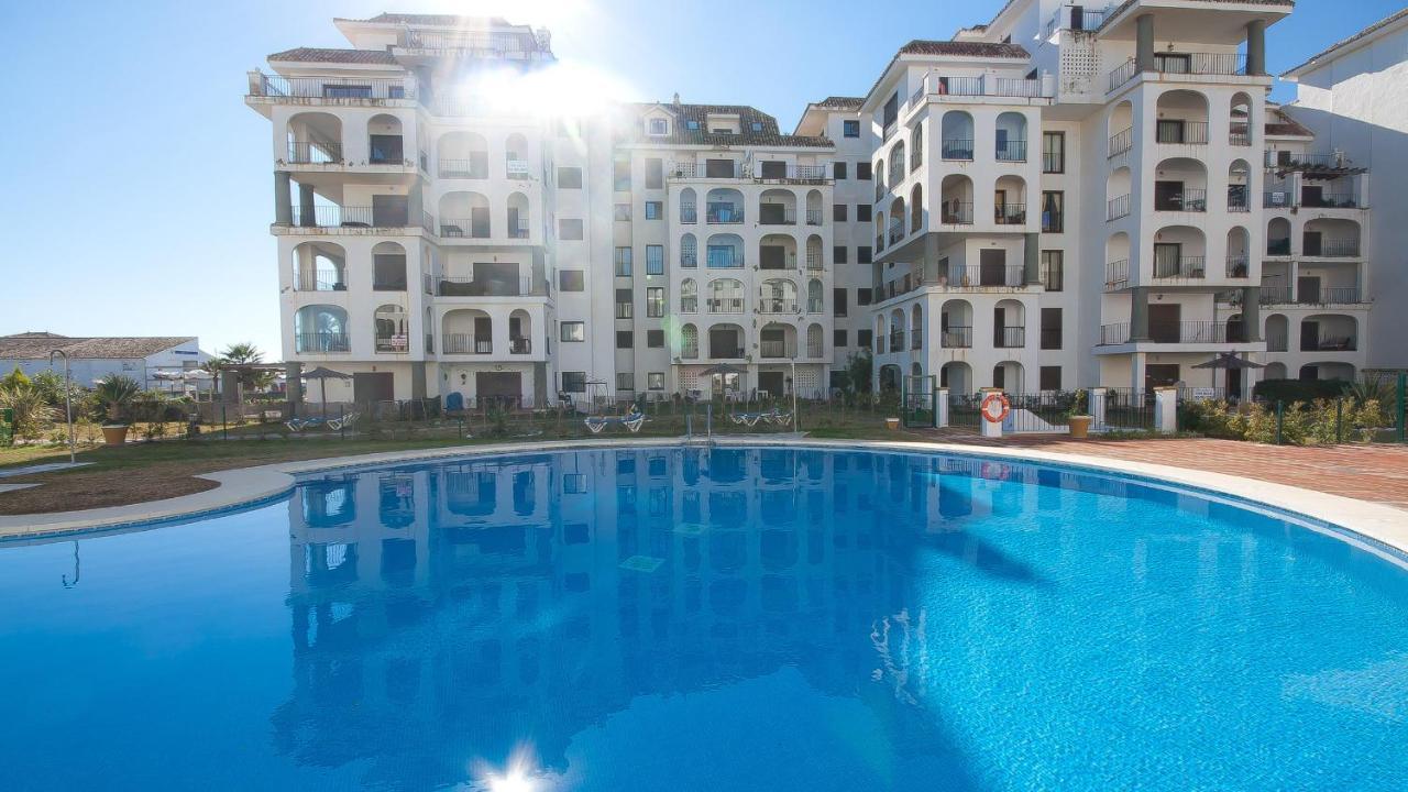Lovely 2-Bed Apartment In Marina De La Duquesa Castillo de Sabinillas Luaran gambar