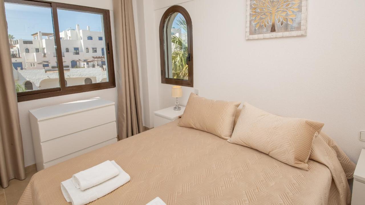 Lovely 2-Bed Apartment In Marina De La Duquesa Castillo de Sabinillas Luaran gambar