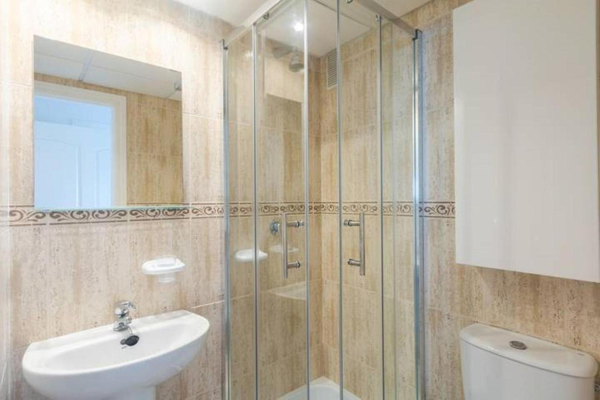 Lovely 2-Bed Apartment In Marina De La Duquesa Castillo de Sabinillas Luaran gambar
